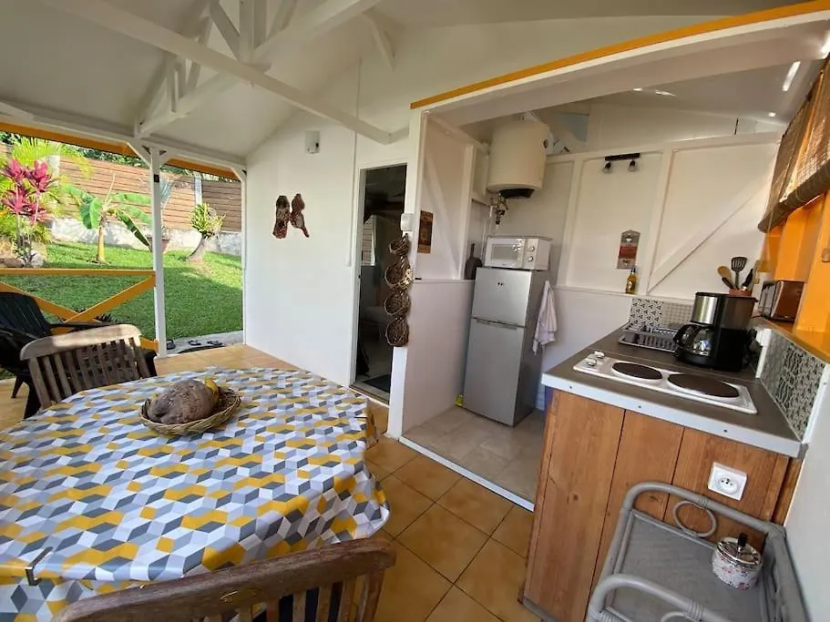 Σαλέ Charmant Bungalow Avec Piscine Kaz' Basse Bouillante