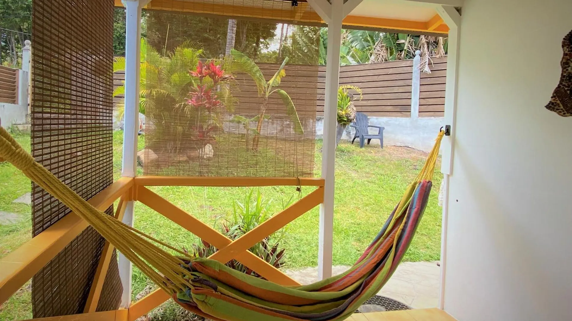 Charmant Bungalow Avec Piscine Kaz' Basse Bouillante