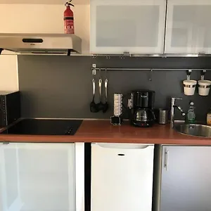 https://studio-independant-pres-cap-canaille-avec-spa-en-option.fr-provencehotel.com